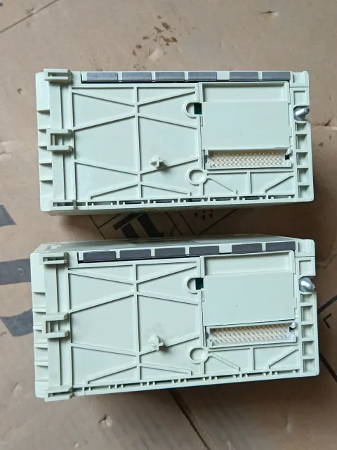 Schneider Electric TSXPSY5500 PLC Module — product photo 14 of 16