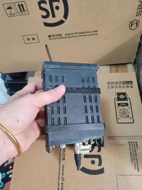 Omron Z4LC-C28 Industrial Sensor product photo 5