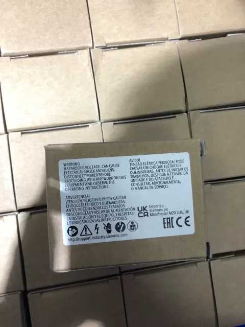 Siemens 3RH2131-1BB40 Industrial Relay — product photo 4 of 10