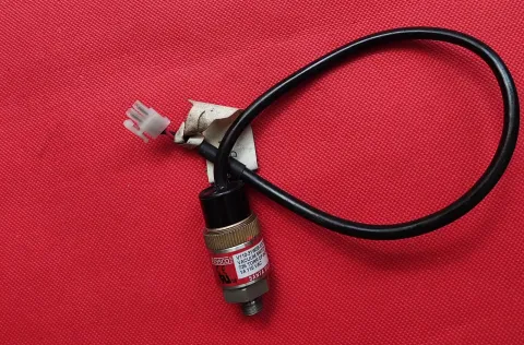 Wasco V110-31W2B-X/1279 Industrial Sensor product photo 1