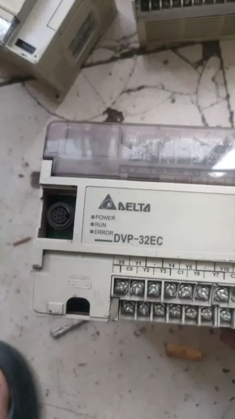 Delta Electronics DVP32EC00R2 PLC Module — product photo 6 of 14
