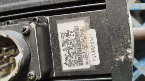 Delta ECMA-E21315SS Motor & Drive Component — product photo 15 of 18