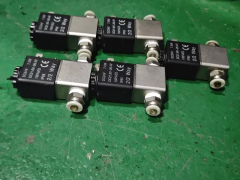AirTAC 2V025-08 Industrial Automation Component product photo 2