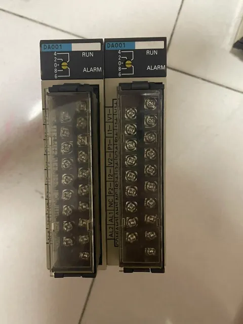 Omron C200H-DA001 PLC Module product photo 2