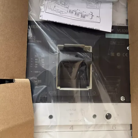 Siemens 3VL5750-2DC36-0AE1 Industrial Automation Component product photo 2