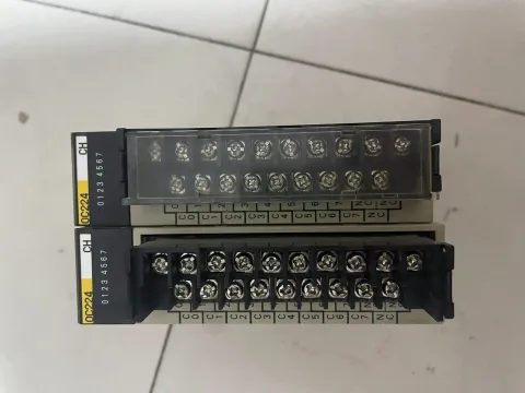 Omron C200H-OC224 PLC Module product photo 1