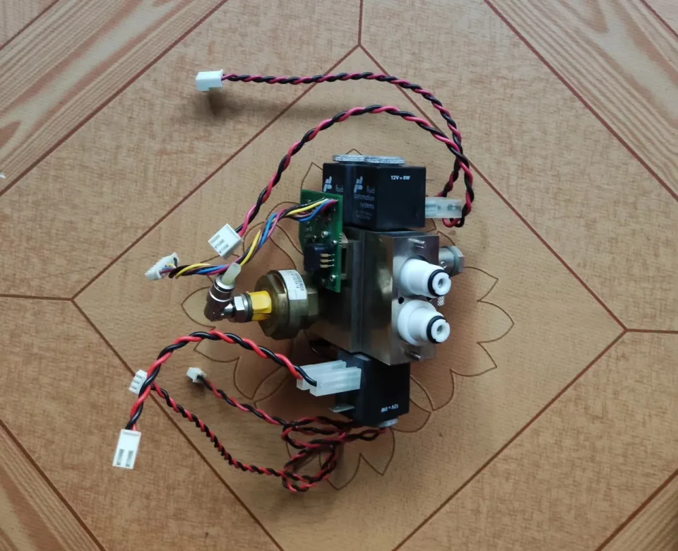 Fluid Automation Systems / Datex-Ohmeda ADFF-8001069 Industrial Control Board product photo 1