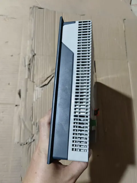 Schneider Electric XBTGT6330 Industrial Automation Component product photo 6