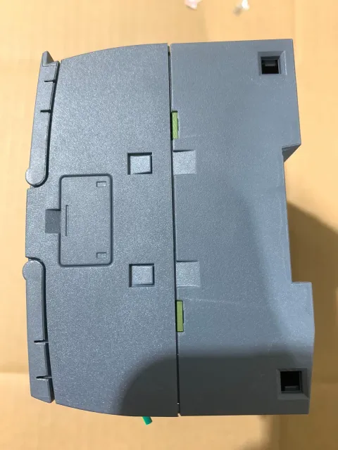 Siemens 6ES7215-1BG40-0XB0 PLC Module — product photo 5 of 8