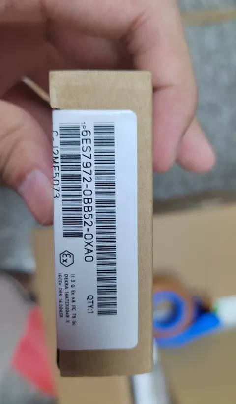 Siemens 6ES7972-0BB52-0XA0 Industrial Automation Component — product photo 2 of 2