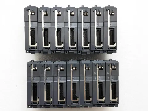 Mitsubishi Electric QX42 Industrial Automation Component — product photo 8 of 44
