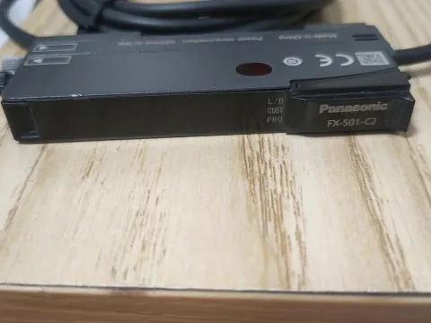 Panasonic FX-501-C2 Industrial Sensor — product photo 2 of 8
