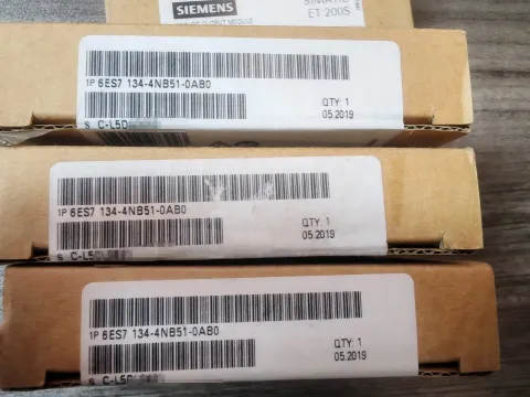 Siemens 6ES7134-4NB51-0AB0 I/O Module product photo 1