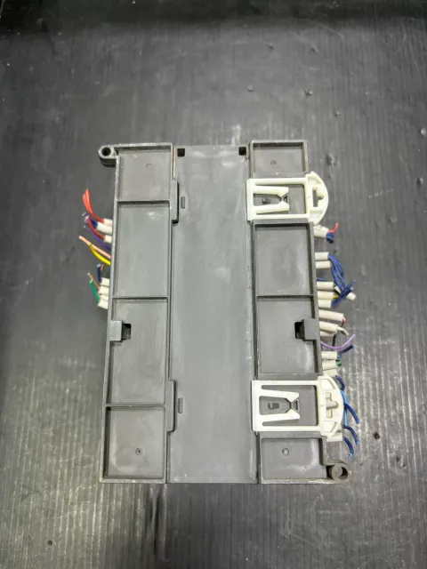 Delta DVP32EC00R3 PLC Module — product photo 6 of 21