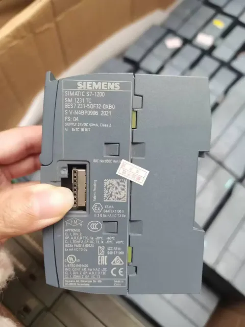 Siemens 6ES7231-5QF32-0XB0 PLC Module product photo 1