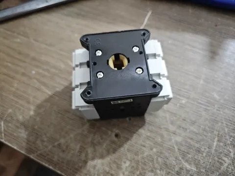 Schneider Electric V3C Industrial Sensor product photo 1