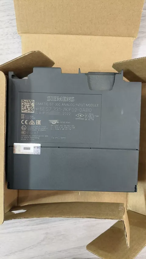 Siemens 6ES7331-7KF02-0AB0 Industrial Automation Component — product photo 4 of 18