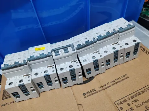 Siemens 5SY5263-7CC Industrial Automation Component product photo 4
