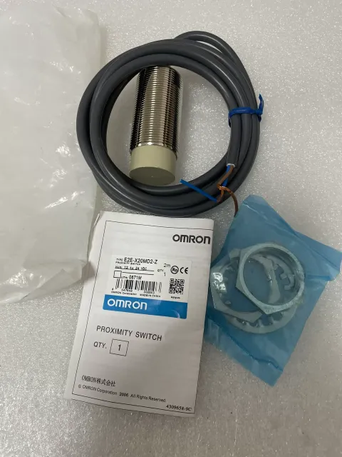 OMRON E2E-X20MD2-Z Industrial Sensor product photo 1