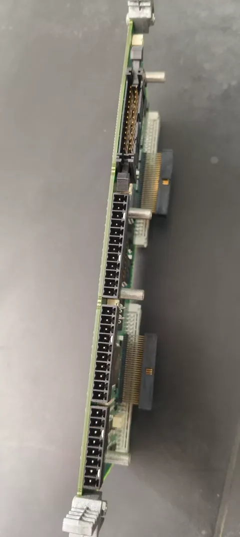 Siemens 6SE7090-0XX84-0AB0 Motor & Drive Component — product photo 15 of 17