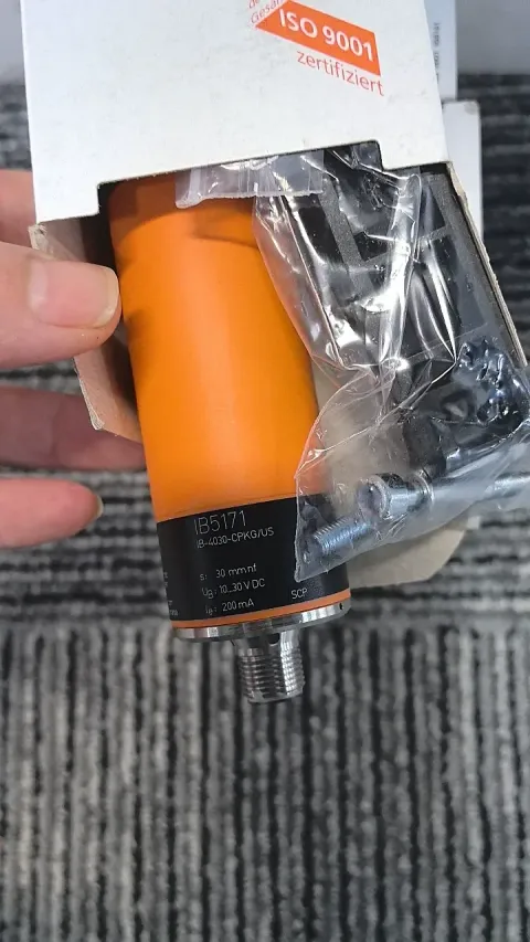 ifm electronic IB5171 / IB-4030-CPKG/US Industrial Sensor product photo 1