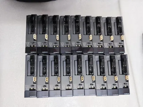 Mitsubishi Electric Q173DCPU Industrial Control Board — product photo 1 of 31