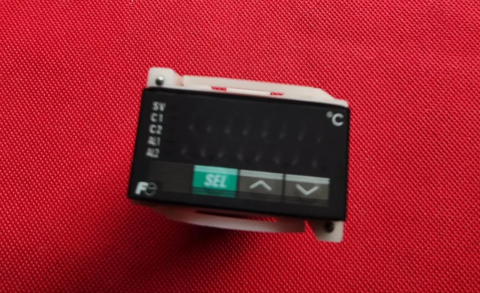 Fuji Electric Systems PXR3NCY1-GYV00 Industrial Control Board product photo 1