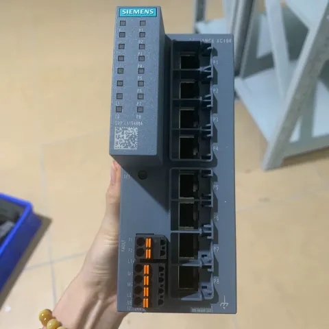 Siemens 6GK5 108-0BA00-2AC2 Industrial Sensor — product photo 4 of 8