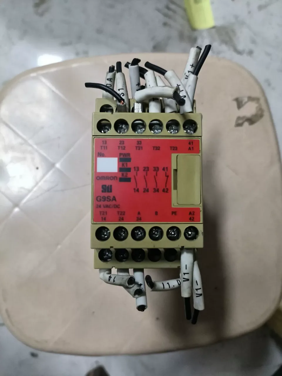 Omron G9SA-301 24VAC/DC Industrial Relay product photo 1