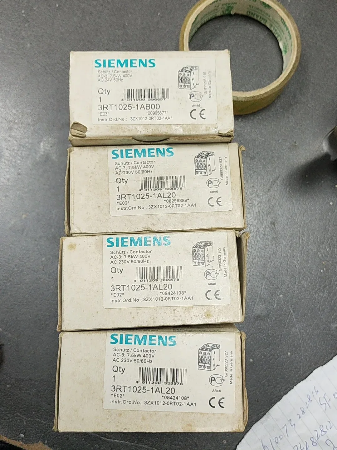 Siemens 3RT1025-1AL20 Industrial Relay product photo 1