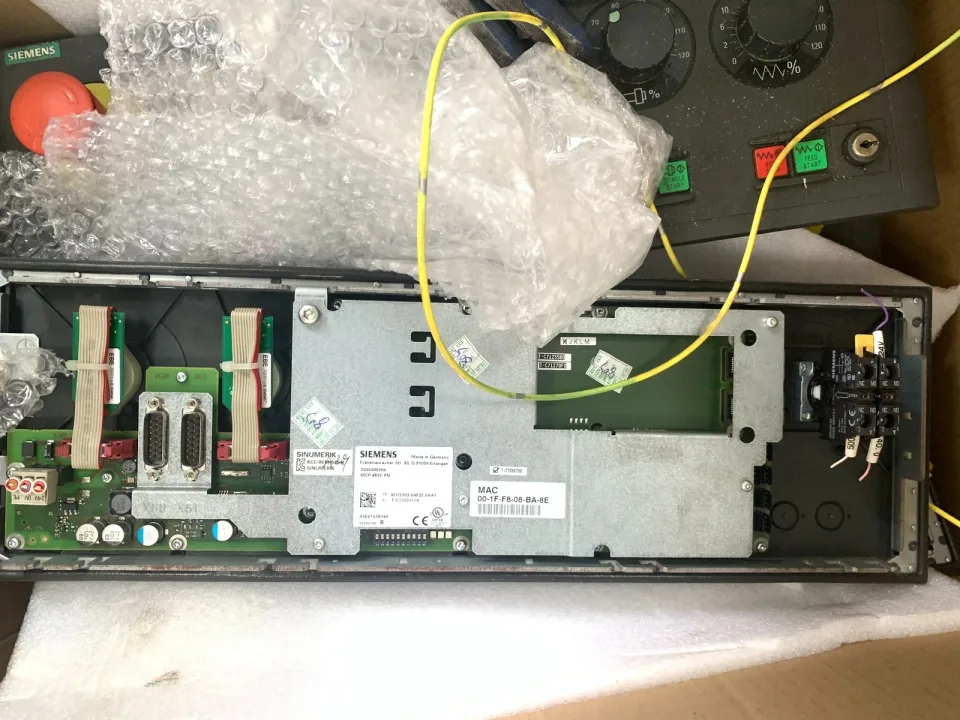 Siemens 6FC5303-0AF22-0AA1 Industrial Control Board product photo 1