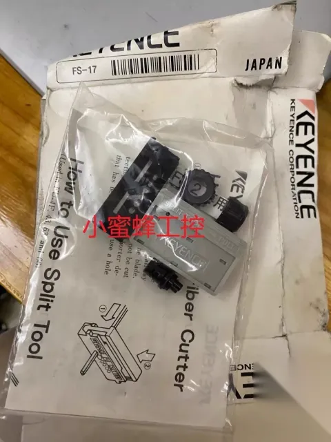 KEYENCE FS-17 Industrial Sensor product photo 1