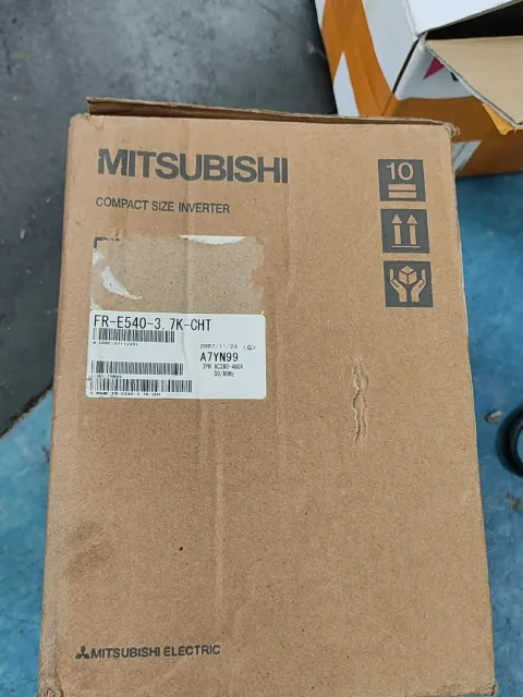 Mitsubishi Electric FR-E540-3.7K-CHT Motor & Drive Component product photo 1
