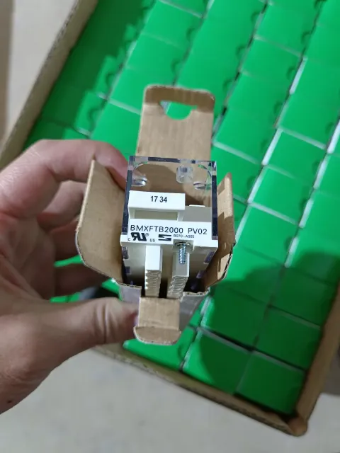 Schneider Electric BMXFTB2000 Industrial Automation Component product photo 3