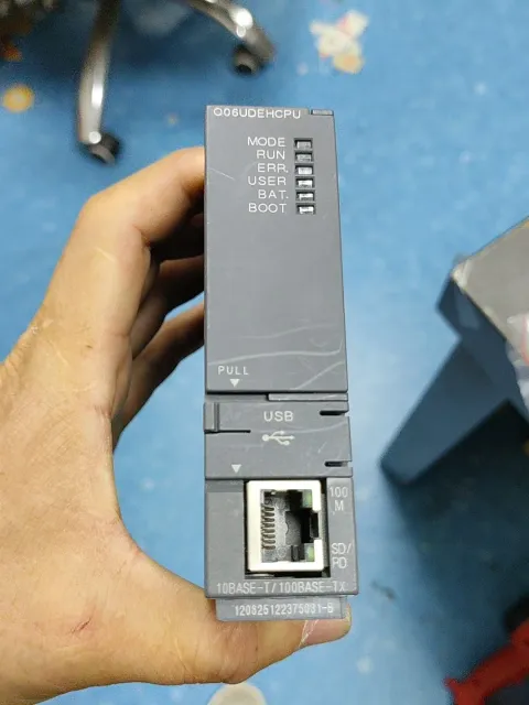 Mitsubishi Electric Q06UDEHCPU PLC Module — product photo 7 of 9