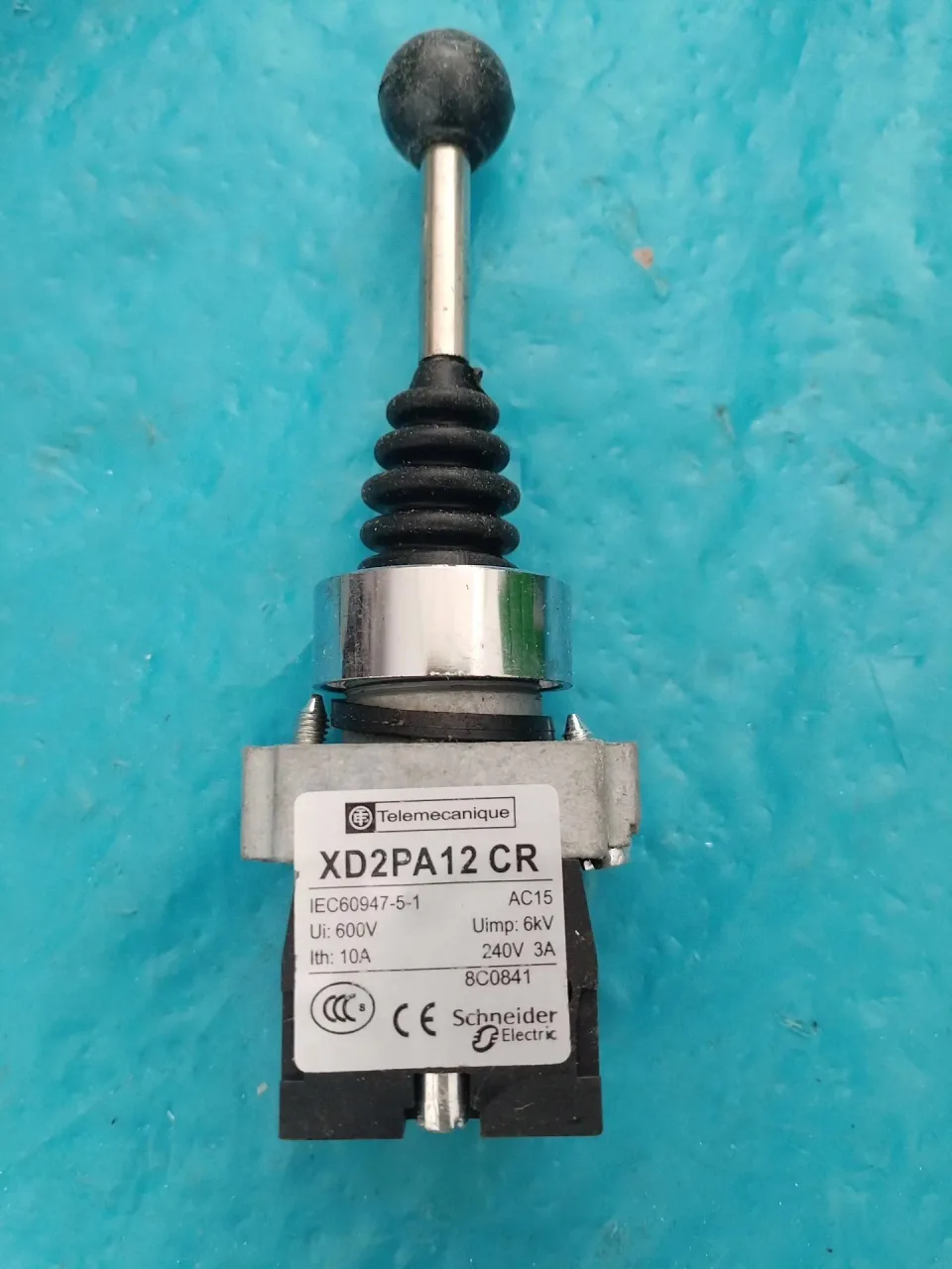 Schneider Electric / Telemecanique XD2PA12CR Industrial Sensor product photo 1