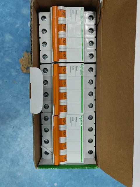 Schneider Electric EA9AN4C50 Industrial Automation Component — product photo 2 of 5