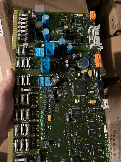 Siemens E3X102; E3X103 Industrial Control Board product photo 1