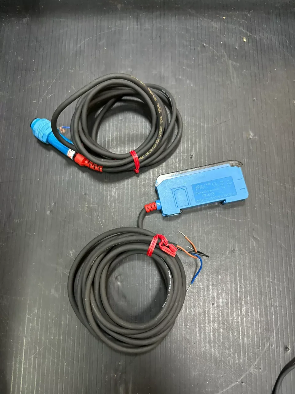 White Label FF-403; DR12RI-S15N Industrial Sensor product photo 1