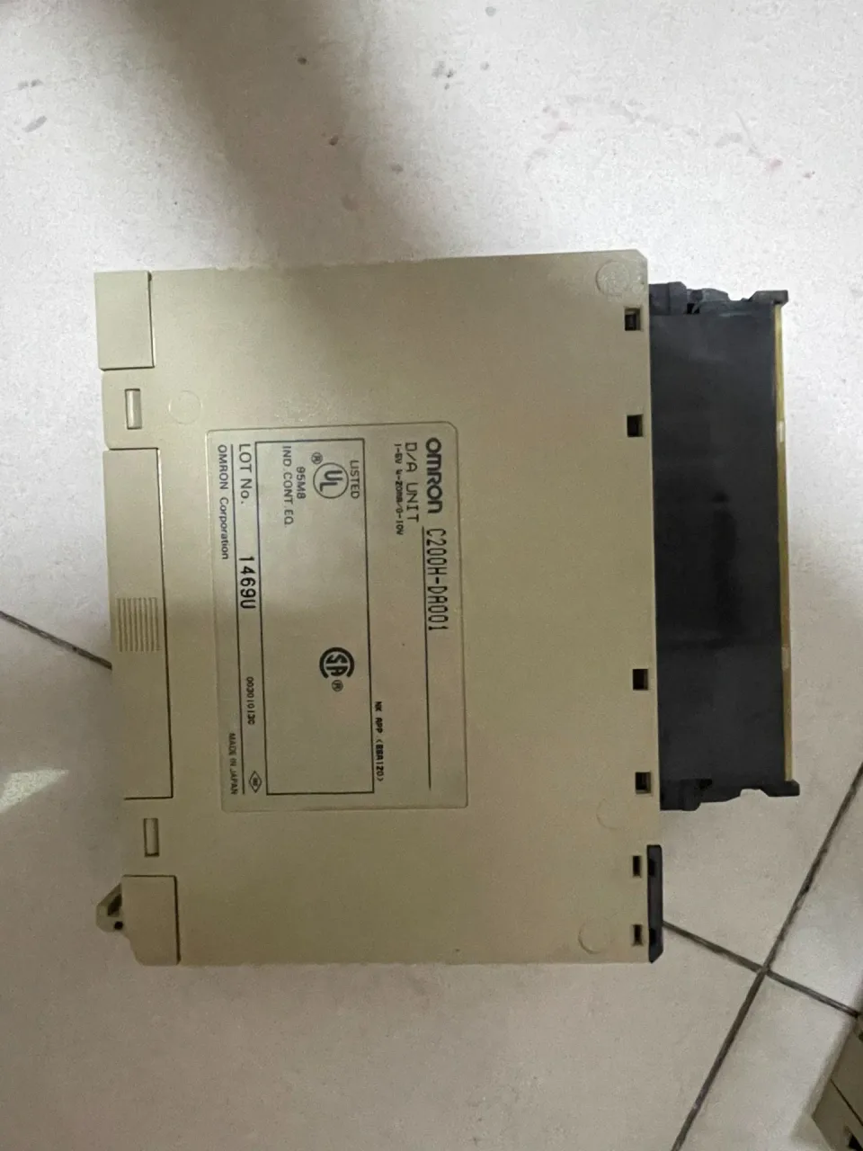 Omron C200H-DA001 PLC Module product photo 1