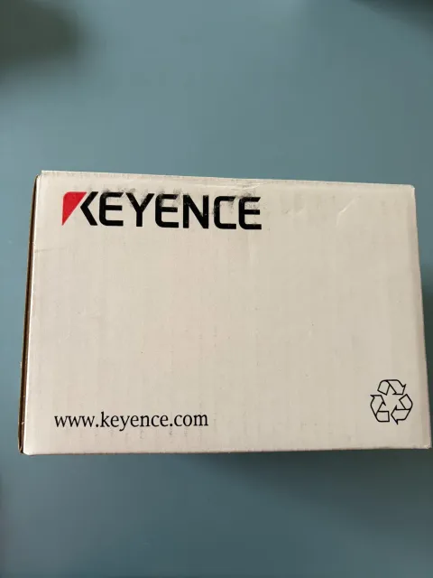 KEYENCE KV-8000 PLC Module — product photo 8 of 11