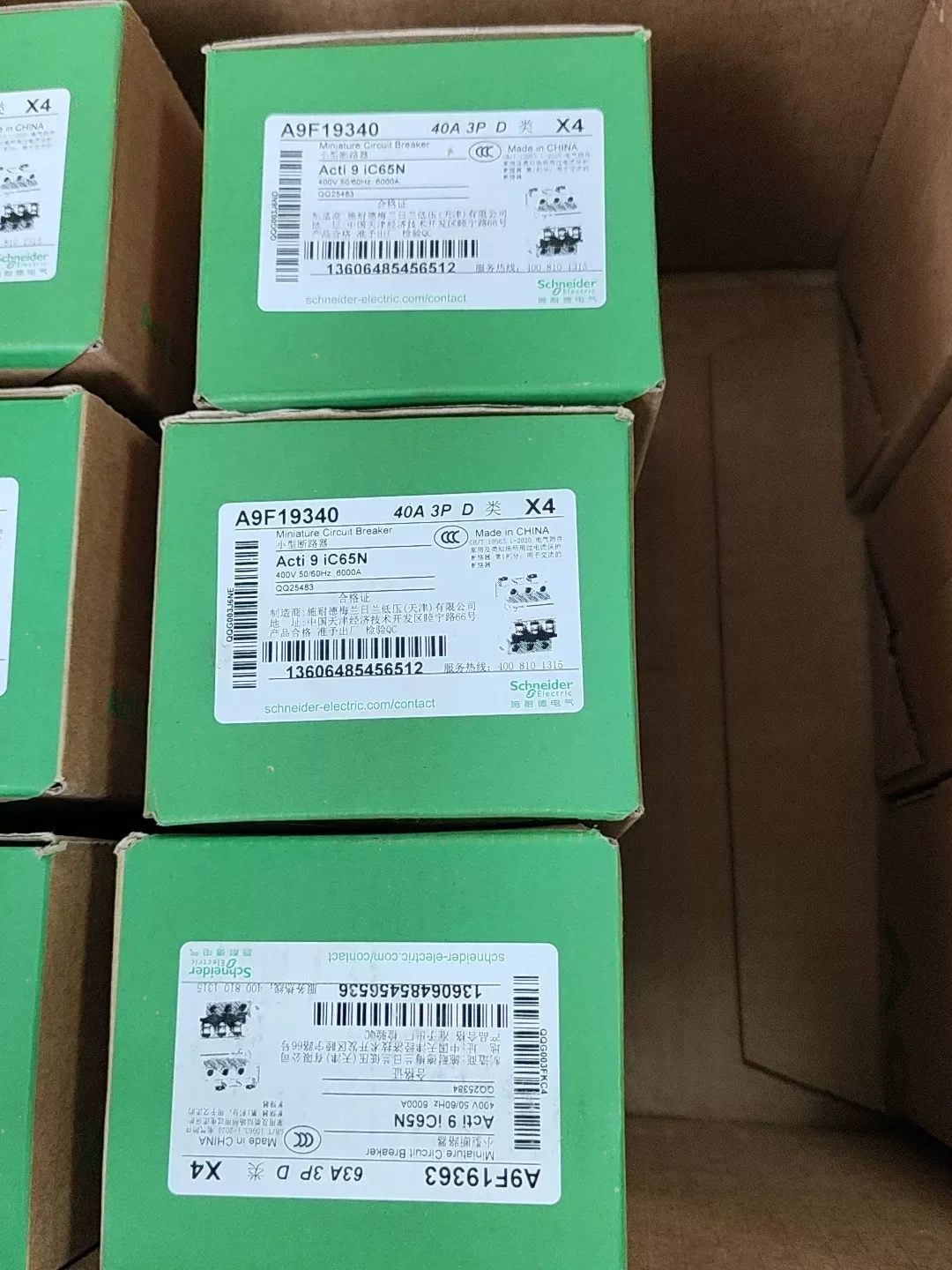 Schneider Electric A9F19340 Industrial Automation Component — product photo 1 of 4