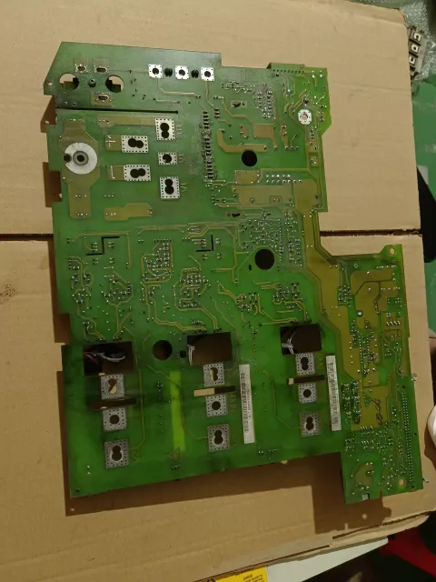 Siemens 6SE7027-2TD84-1HF3 Motor & Drive Component — product photo 8 of 13