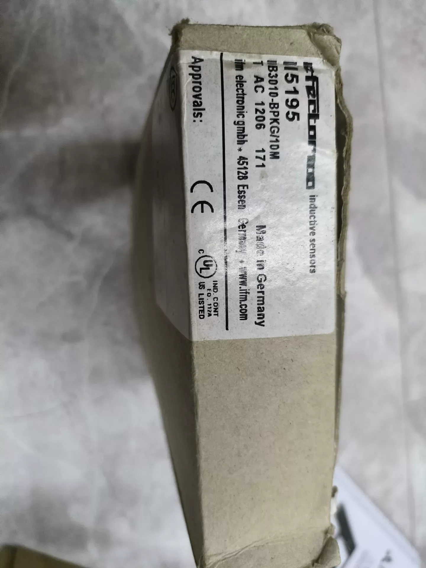 ifm electronic IB3010-BPKG/10M Industrial Sensor product photo 1