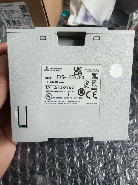 Mitsubishi Electric FX5-16EYR/ES Industrial Relay — product photo 15 of 17