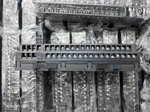 Mitsubishi Electric AJ65SBTB1-32DT Industrial Automation Component — product photo 12 of 37