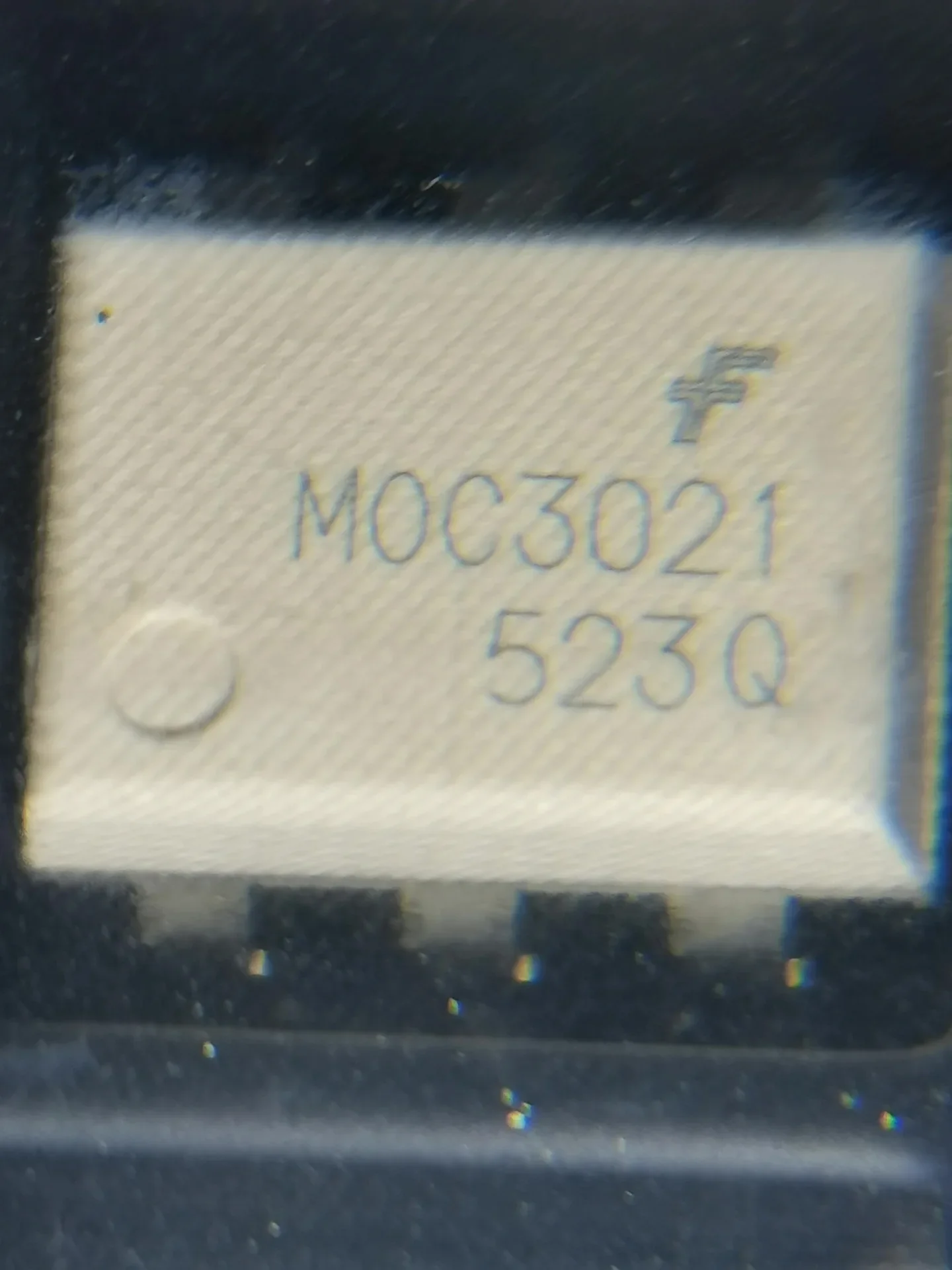 Fairchild Semiconductor MOC3021SR2M Industrial Automation Component product photo 1