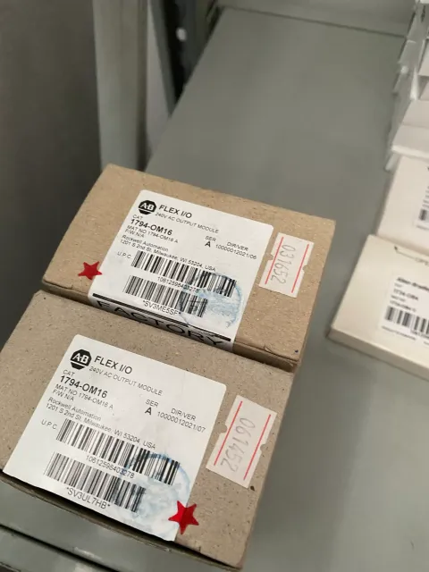 Allen-Bradley 1794-OM16 Series A I/O Module product photo 1