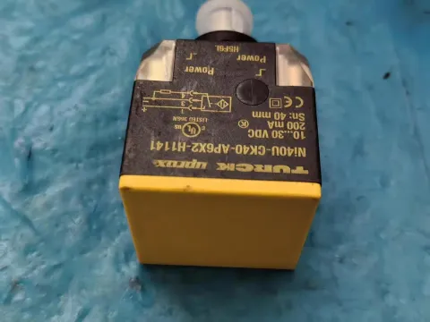 TURCK NI40U-CK40-AP6X2-H1141 Industrial Sensor product photo 1