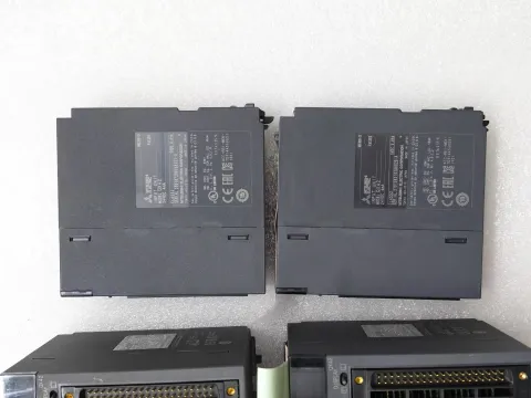 Mitsubishi Electric QX42 Industrial Automation Component — product photo 11 of 44